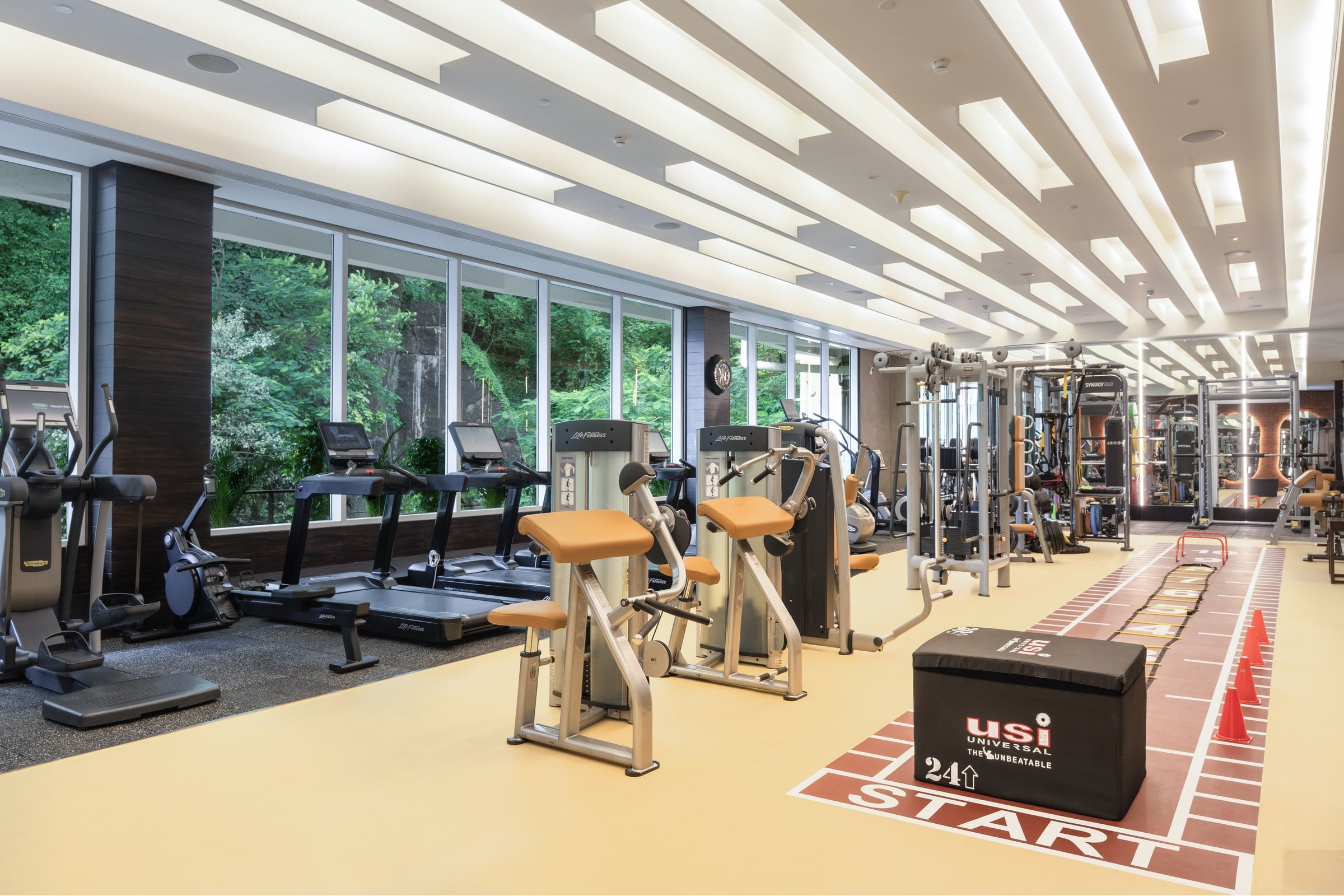 Cardio and strength floor